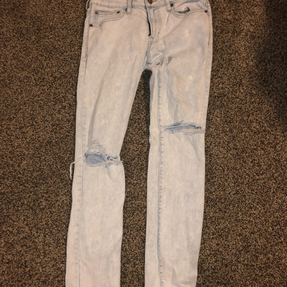 Ripped Bleached skinny jeans